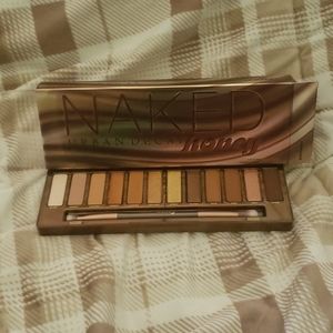 [NEW] UD NAKED 🍯 HONEY 🍯